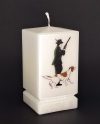 Memorial candle with a decorative silver-pearl finish and a hunter with a dog motif.